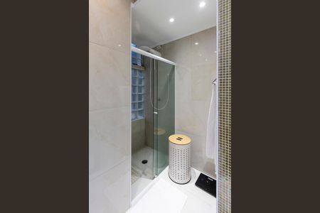 Casa para alugar com 300m², 3 quartos e 4 vagas Casa para alugar com 300m², 3 quartos e 4 vagasBanheiro da Suíte 1