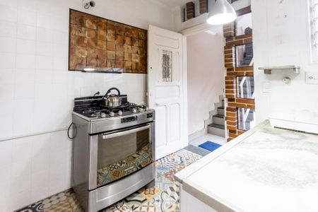 Casa para alugar com 300m², 3 quartos e 4 vagas Casa para alugar com 300m², 3 quartos e 4 vagasCozinha