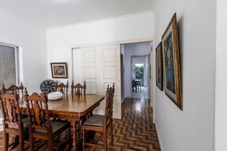 Casa para alugar com 300m², 3 quartos e 4 vagas Casa para alugar com 300m², 3 quartos e 4 vagasSala