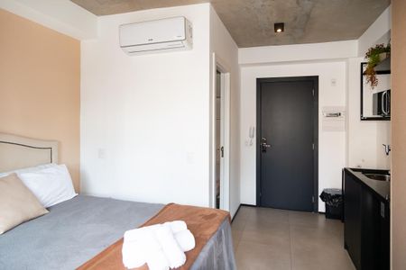 Studio para alugar com 20m², 1 quarto e 1 vaga Studio para alugar com 20m², 1 quarto e 1 vagaStudio