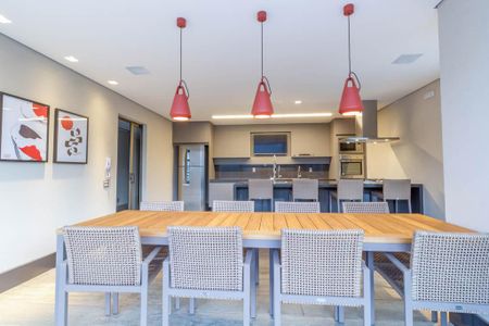 Apartamento à venda com 244m², 4 quartos e 4 vagas Apartamento à venda com 244m², 4 quartos e 4 vagasÁrea comum - Espaço Gourmet