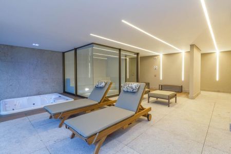 Apartamento à venda com 244m², 4 quartos e 4 vagas Apartamento à venda com 244m², 4 quartos e 4 vagasÁrea comum - Sauna