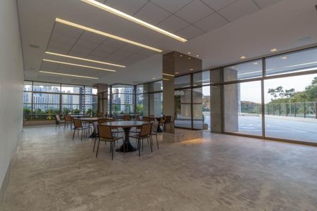 Apartamento à venda com 244m², 4 quartos e 4 vagas Apartamento à venda com 244m², 4 quartos e 4 vagasÁrea comum - Salão de festas