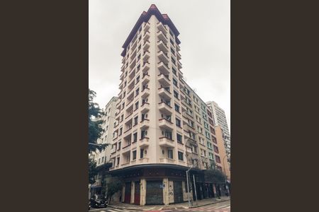 Studio para alugar com 24m², 1 quarto e sem vaga Studio para alugar com 24m², 1 quarto e sem vagaFachada