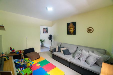 Casa para alugar com 100m², 2 quartos e 1 vaga Casa para alugar com 100m², 2 quartos e 1 vagaSala