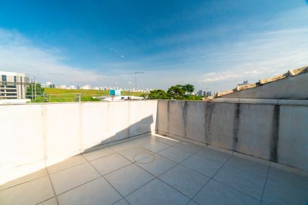 Casa para alugar com 100m², 2 quartos e 1 vaga Casa para alugar com 100m², 2 quartos e 1 vagaVaranda do Quarto