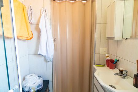 Casa para alugar com 100m², 2 quartos e 1 vaga Casa para alugar com 100m², 2 quartos e 1 vagaBanheiro da Suíte