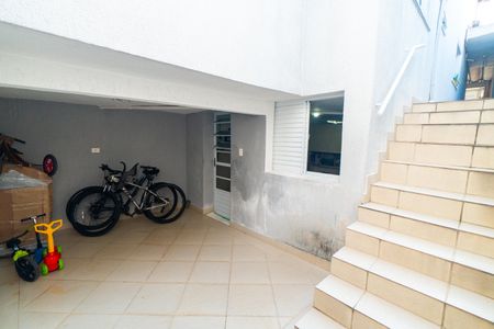 Casa para alugar com 100m², 2 quartos e 1 vaga Casa para alugar com 100m², 2 quartos e 1 vagaQuintal