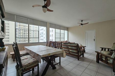 Apartamento para alugar com 118m², 3 quartos e 1 vaga Apartamento para alugar com 118m², 3 quartos e 1 vagaSala