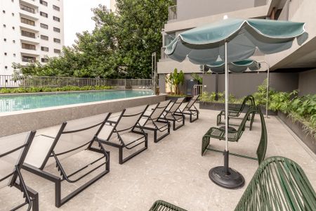 Studio para alugar com 27m², 1 quarto e sem vaga Studio para alugar com 27m², 1 quarto e sem vagaÁrea comum - Piscina