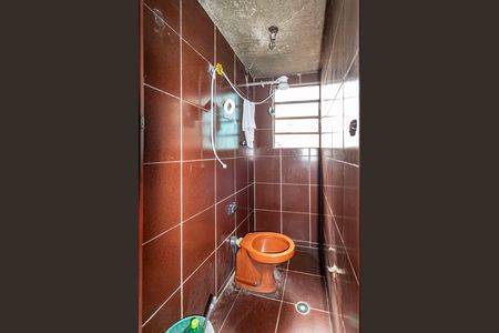 Casa à venda com 320m², 2 quartos e 2 vagas Casa à venda com 320m², 2 quartos e 2 vagasÁrea de serviço