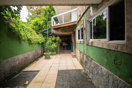 Casa para alugar com 250m², 6 quartos e 2 vagas Casa para alugar com 250m², 6 quartos e 2 vagasÁrea comum