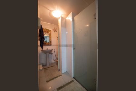 Casa para alugar com 250m², 6 quartos e 2 vagas Casa para alugar com 250m², 6 quartos e 2 vagasBanheiro social 1