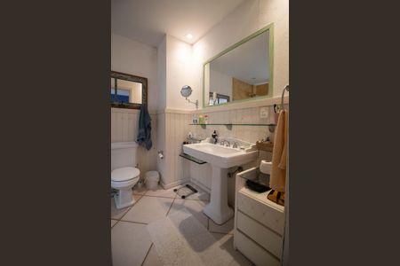 Casa para alugar com 250m², 6 quartos e 2 vagas Casa para alugar com 250m², 6 quartos e 2 vagasBanheiro da Suíte 2