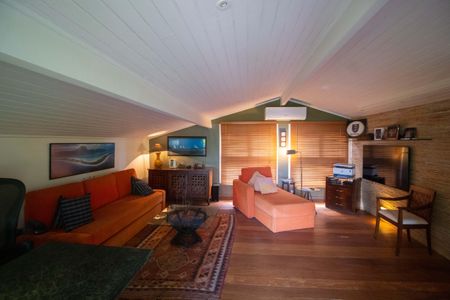 Casa para alugar com 250m², 6 quartos e 2 vagas Casa para alugar com 250m², 6 quartos e 2 vagasSuíte 1