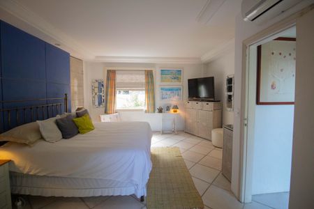 Casa para alugar com 250m², 6 quartos e 2 vagas Casa para alugar com 250m², 6 quartos e 2 vagasSuíte 2