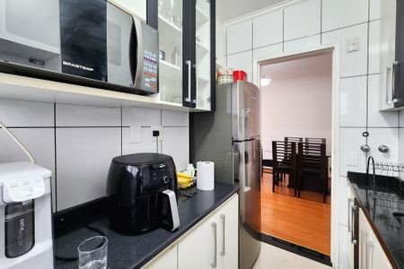Apartamento à venda com 60m², 2 quartos e 1 vaga Apartamento à venda com 60m², 2 quartos e 1 vagaCozinha