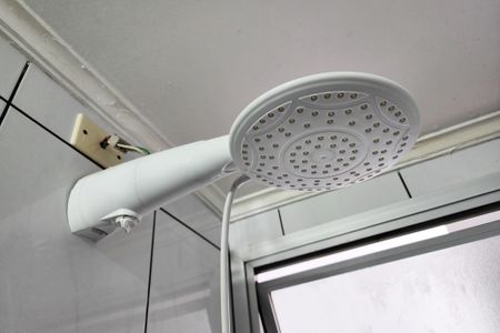 Apartamento à venda com 60m², 2 quartos e 1 vaga Apartamento à venda com 60m², 2 quartos e 1 vagaBanheiro