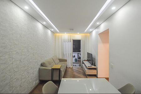 Apartamento à venda com 70m², 3 quartos e 1 vaga Apartamento à venda com 70m², 3 quartos e 1 vagaSala