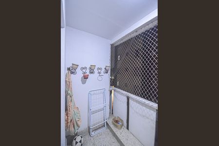 Apartamento à venda com 70m², 3 quartos e 1 vaga Apartamento à venda com 70m², 3 quartos e 1 vagaSacada