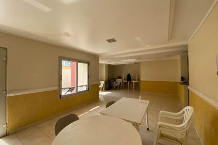 Apartamento à venda com 70m², 3 quartos e 1 vaga Apartamento à venda com 70m², 3 quartos e 1 vagaÁrea comum - Salão de festas