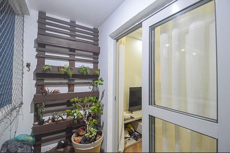 Apartamento à venda com 70m², 3 quartos e 1 vaga Apartamento à venda com 70m², 3 quartos e 1 vagaSacada