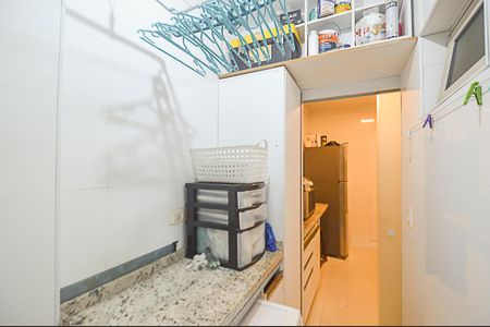 Apartamento à venda com 70m², 3 quartos e 1 vaga Apartamento à venda com 70m², 3 quartos e 1 vagaÁrea de Serviço