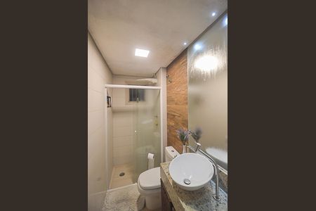 Apartamento à venda com 70m², 3 quartos e 1 vaga Apartamento à venda com 70m², 3 quartos e 1 vagaBanheiro