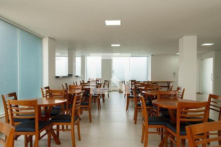 Apartamento à venda com 60m², 2 quartos e 1 vaga Apartamento à venda com 60m², 2 quartos e 1 vagaÁrea comum - Salão de festas