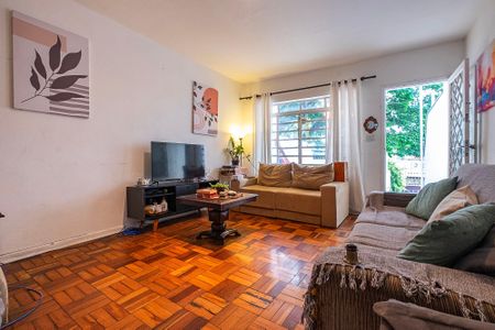 Casa à venda com 173m², 3 quartos e 2 vagas Casa à venda com 173m², 3 quartos e 2 vagasSala