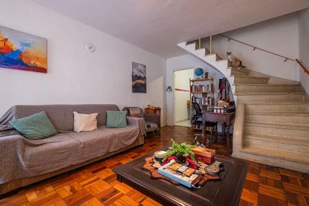 Casa à venda com 173m², 3 quartos e 2 vagas Casa à venda com 173m², 3 quartos e 2 vagasSala