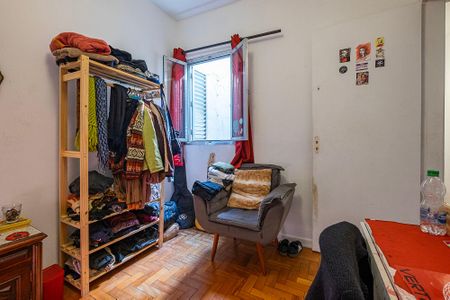 Casa à venda com 173m², 3 quartos e 2 vagas Casa à venda com 173m², 3 quartos e 2 vagasQuarto 2