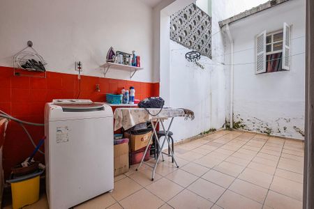 Casa à venda com 173m², 3 quartos e 2 vagas Casa à venda com 173m², 3 quartos e 2 vagasQuintal