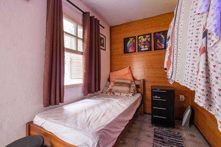 Casa à venda com 173m², 3 quartos e 2 vagas Casa à venda com 173m², 3 quartos e 2 vagasEdícula