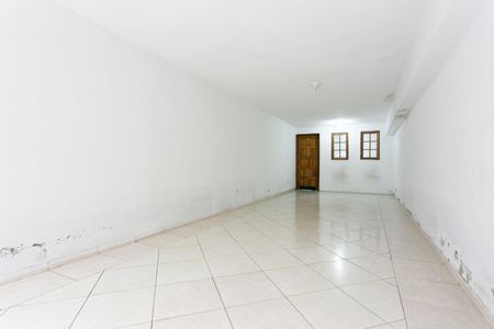 Casa à venda com 200m², 3 quartos e 4 vagas Casa à venda com 200m², 3 quartos e 4 vagasGaragem