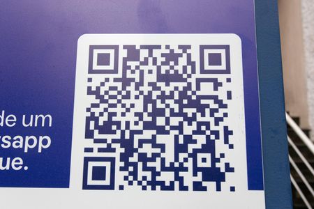 Casa à venda com 200m², 3 quartos e 4 vagas Casa à venda com 200m², 3 quartos e 4 vagasPlaca