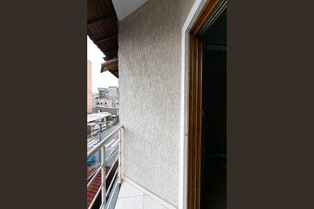 Casa à venda com 200m², 3 quartos e 4 vagas Casa à venda com 200m², 3 quartos e 4 vagasVaranda da Suíte