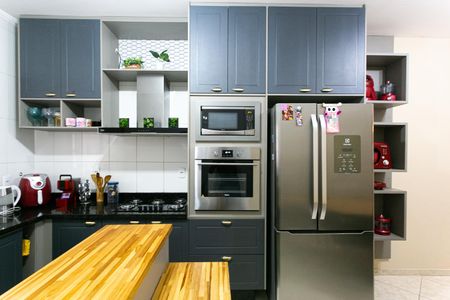 Casa à venda com 200m², 3 quartos e 4 vagas Casa à venda com 200m², 3 quartos e 4 vagasCozinha