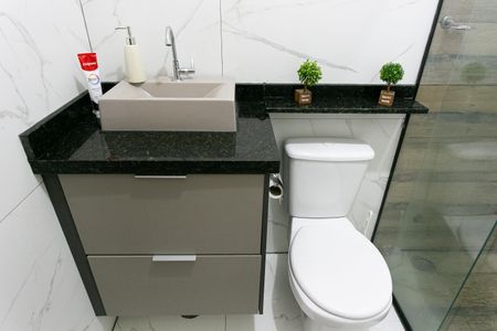 Casa à venda com 200m², 3 quartos e 4 vagas Casa à venda com 200m², 3 quartos e 4 vagasBanheiro da Suíte