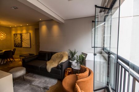 Apartamento para alugar com 63m², 2 quartos e 1 vaga Apartamento para alugar com 63m², 2 quartos e 1 vagaVaranda