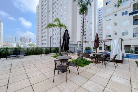 Apartamento para alugar com 68m², 2 quartos e 1 vaga Apartamento para alugar com 68m², 2 quartos e 1 vagaÁrea comum - Piscina