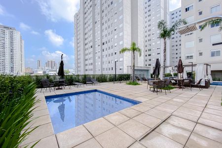 Apartamento para alugar com 68m², 2 quartos e 1 vaga Apartamento para alugar com 68m², 2 quartos e 1 vagaÁrea comum - Piscina