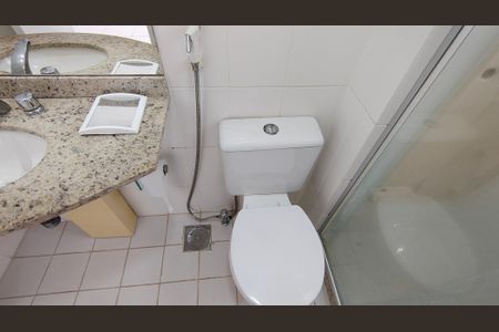 Apartamento para alugar com 83m², 2 quartos e 1 vaga Apartamento para alugar com 83m², 2 quartos e 1 vagasuite canadense - banheiro social