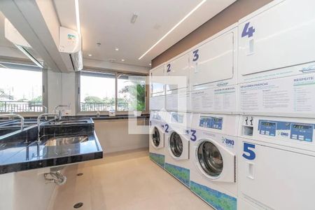 Studio para alugar com 27m², 1 quarto e sem vaga Studio para alugar com 27m², 1 quarto e sem vagaÁrea comum - Lavanderia