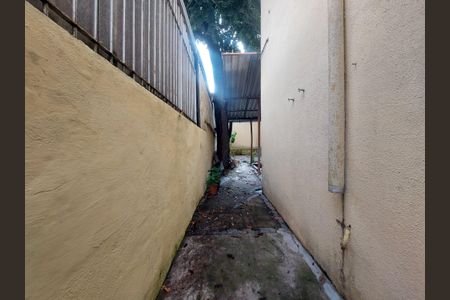 Casa à venda com 230m², 5 quartos e 2 vagas Casa à venda com 230m², 5 quartos e 2 vagasCorredor