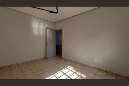 Casa à venda com 230m², 5 quartos e 2 vagas Casa à venda com 230m², 5 quartos e 2 vagasQuarto 5