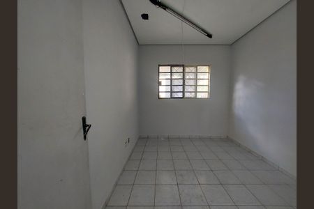 Casa à venda com 230m², 5 quartos e 2 vagas Casa à venda com 230m², 5 quartos e 2 vagasQuarto 1