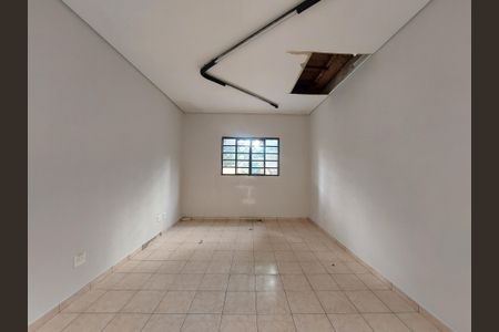 Casa à venda com 230m², 5 quartos e 2 vagas Casa à venda com 230m², 5 quartos e 2 vagasQuarto 5