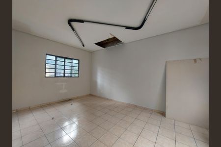 Casa à venda com 230m², 5 quartos e 2 vagas Casa à venda com 230m², 5 quartos e 2 vagasQuarto 3