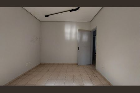 Casa à venda com 230m², 5 quartos e 2 vagas Casa à venda com 230m², 5 quartos e 2 vagasQuarto 5